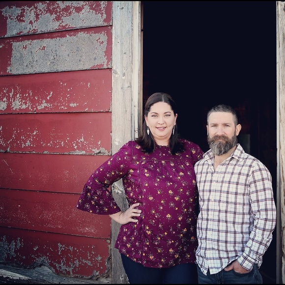 Meet your Posher, Kim - Picture 2 of 8